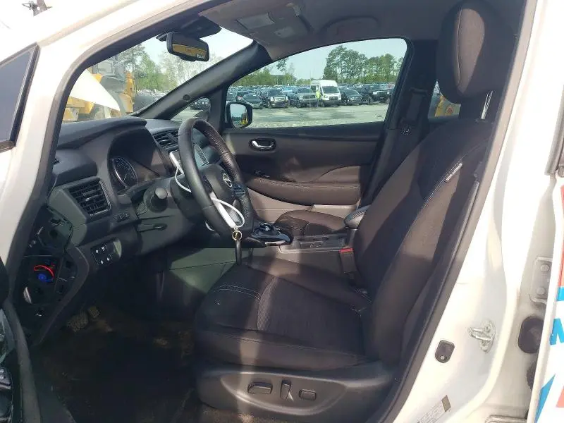 2025 NISSAN LEAF SV PLUS  