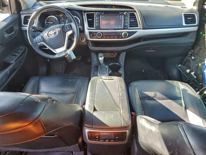 2014 TOYOTA HIGHLANDER XLE  