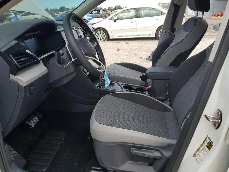 2024 VOLKSWAGEN TAOS S  
