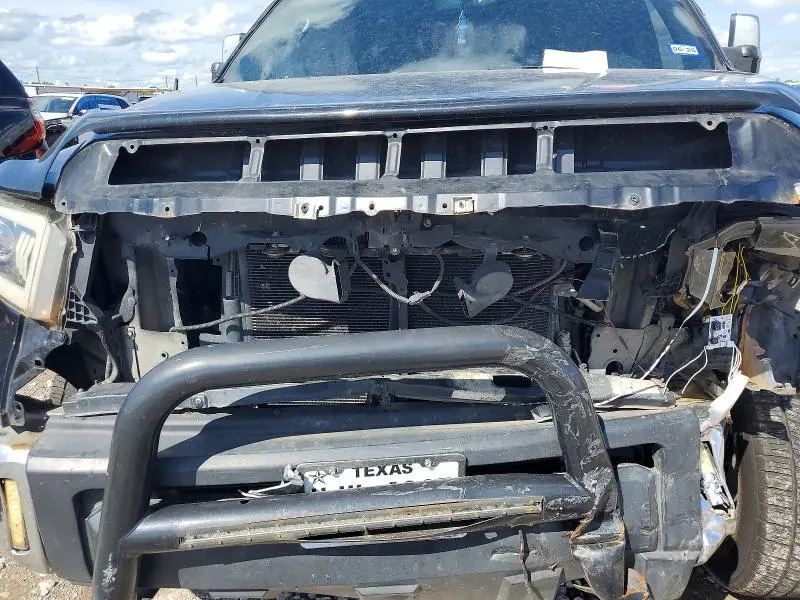2016 TOYOTA TUNDRA CREWMAX SR5  