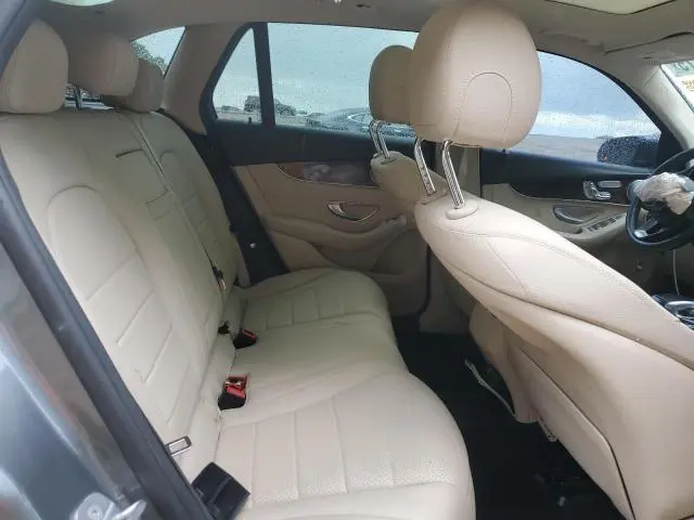 2017 MERCEDES-BENZ GLC 300