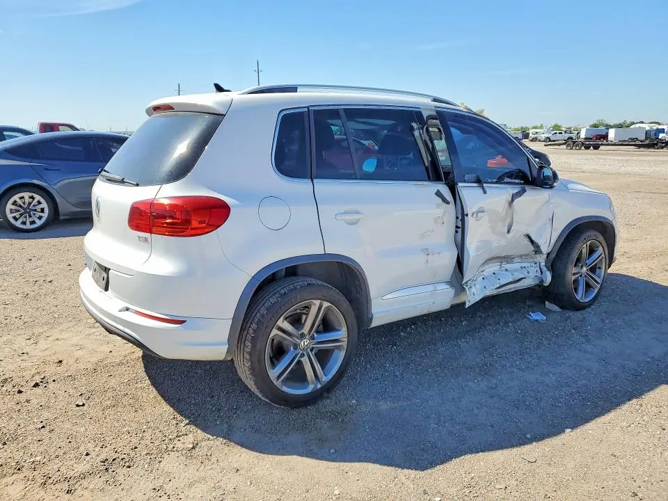 2017 VOLKSWAGEN TIGUAN SPORT  