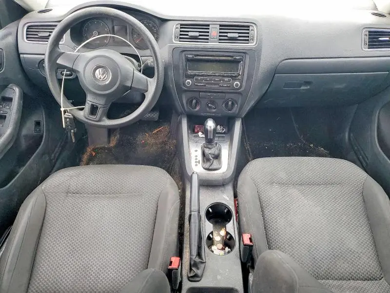 2013 VOLKSWAGEN JETTA BASE  