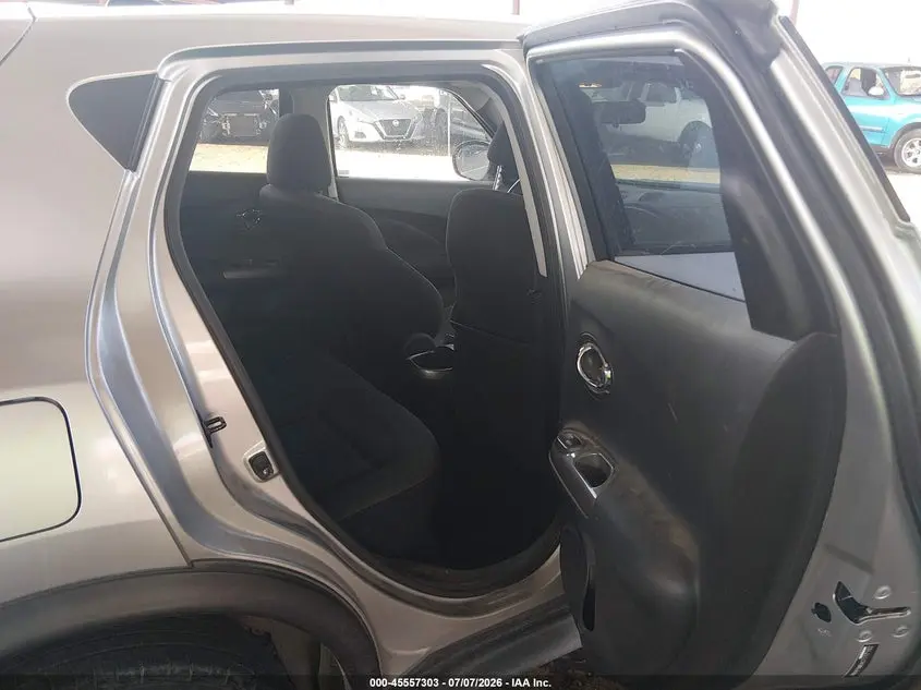 2012 NISSAN JUKE SV