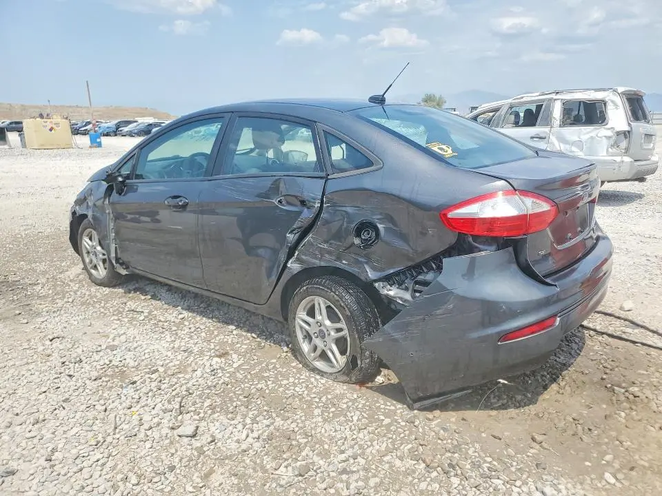 2017 FORD FIESTA SE  