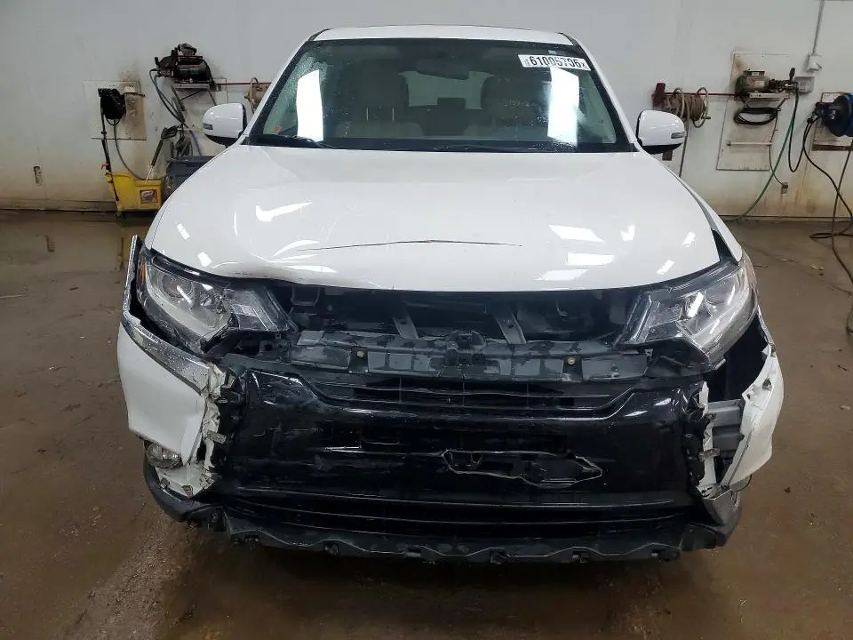 2017 MITSUBISHI OUTLANDER SE/SEL  