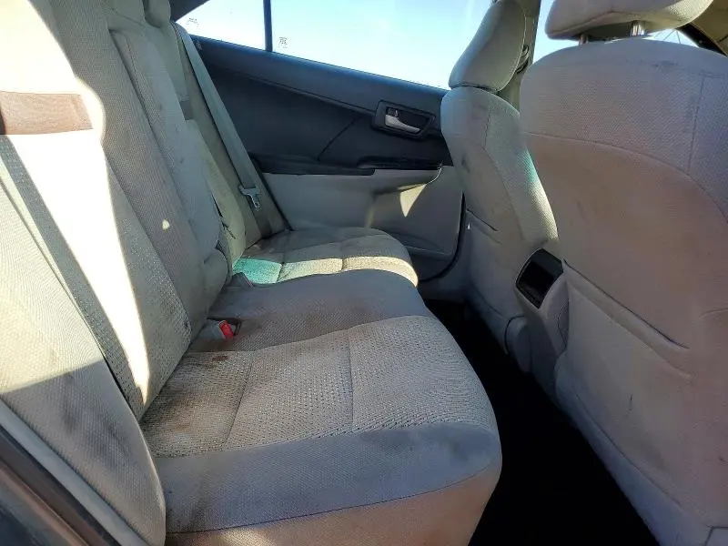 2012 TOYOTA CAMRY LE  