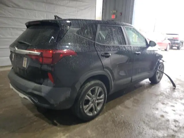 2021 KIA SELTOS LX  