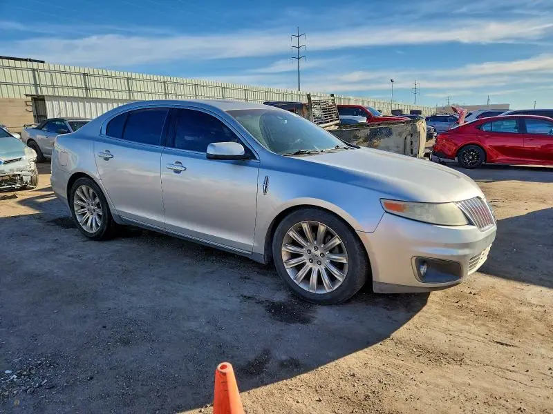 2010 LINCOLN MKS   
