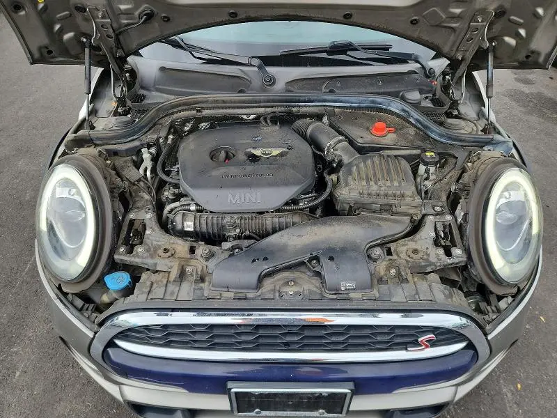 2017 MINI COOPER S  