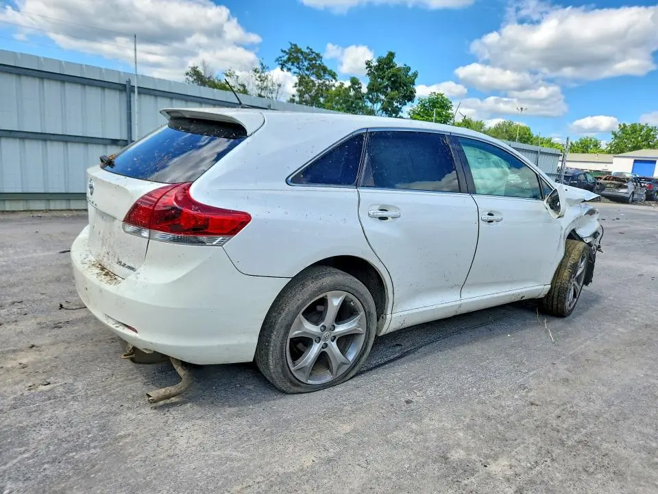2013 TOYOTA VENZA XLE  