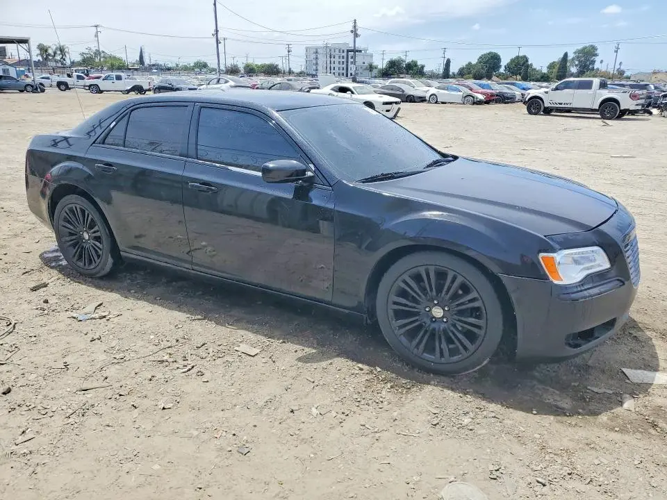 2013 CHRYSLER 300   