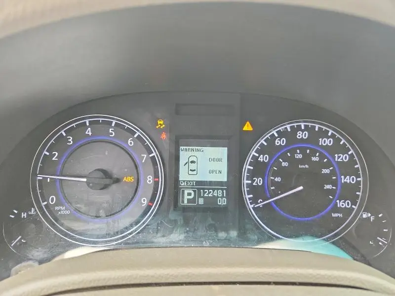 2011 INFINITI G37 BASE  