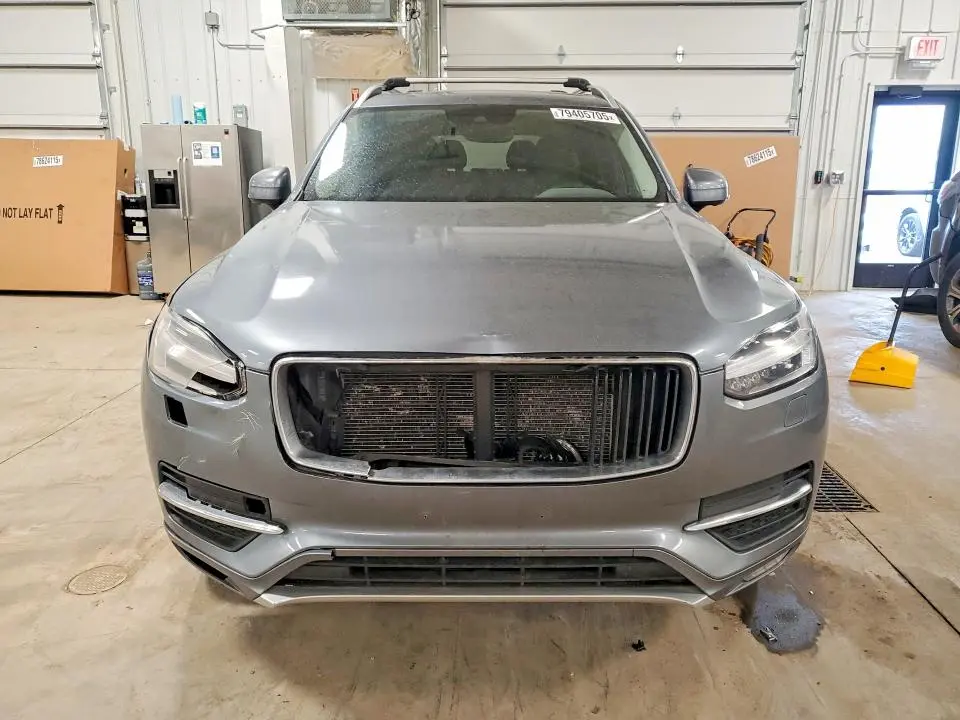 2018 VOLVO XC90 T6  