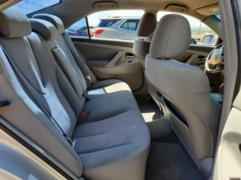 2011 TOYOTA CAMRY LE  