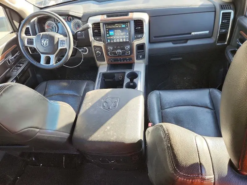 2015 RAM 3500 LARAMIE  