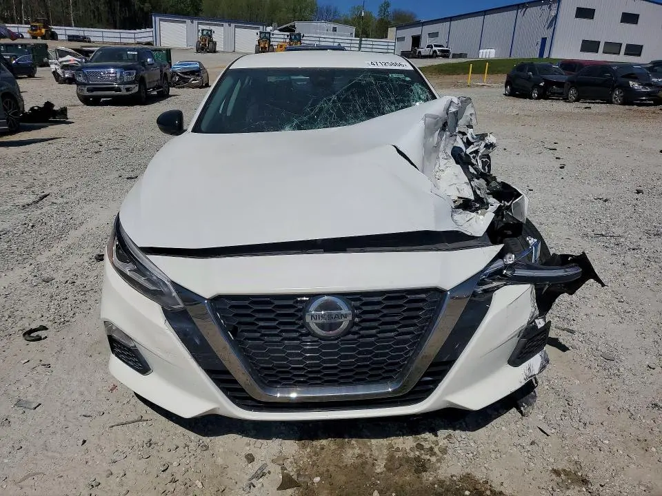 2022 NISSAN ALTIMA 2.5 SR  