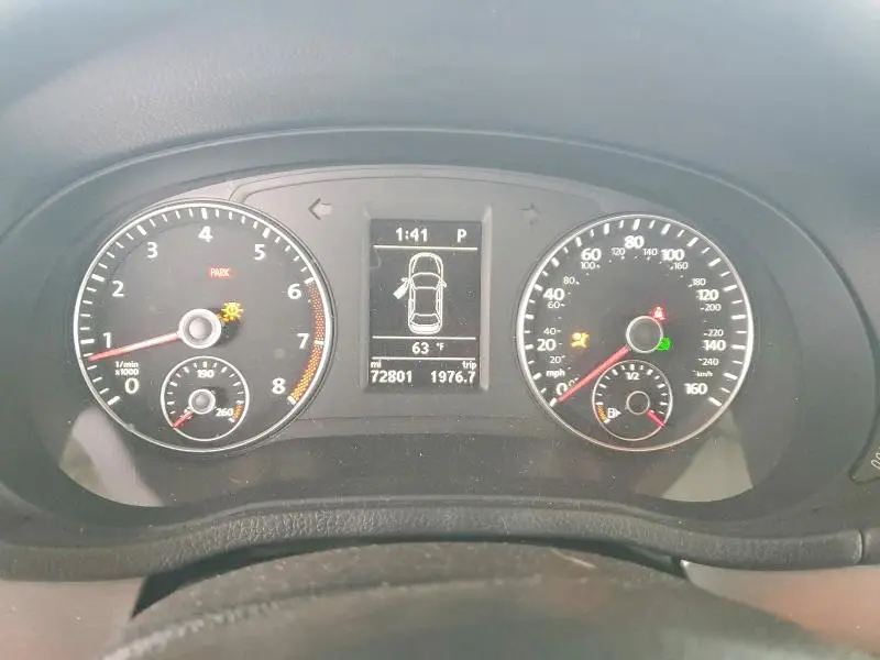 2015 VOLKSWAGEN PASSAT SE  