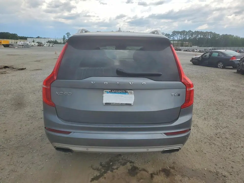 2016 VOLVO XC90 T6  