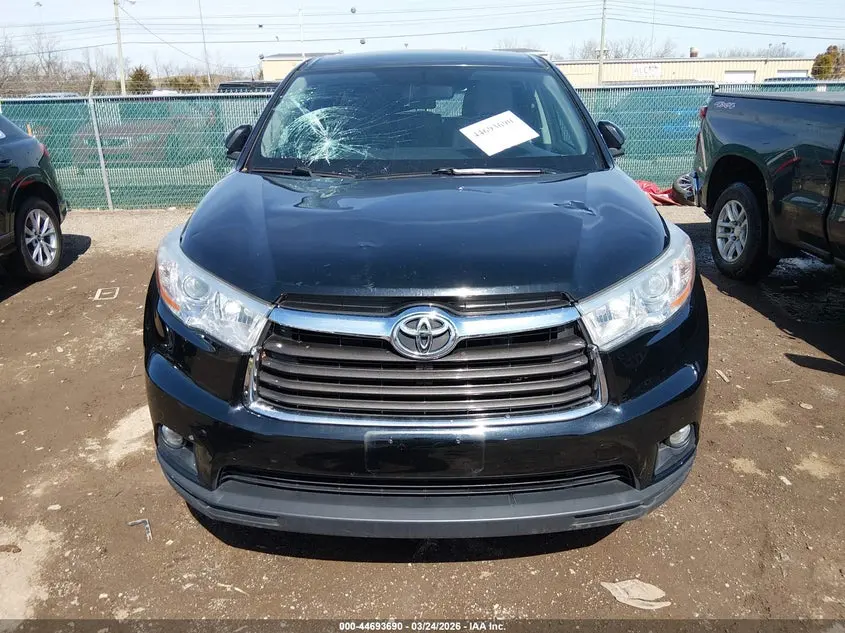 2014 TOYOTA HIGHLANDER LE PLUS V6