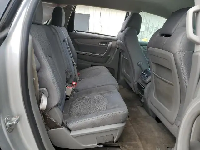 2017 CHEVROLET TRAVERSE LS  
