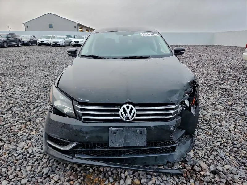 2013 VOLKSWAGEN PASSAT S  