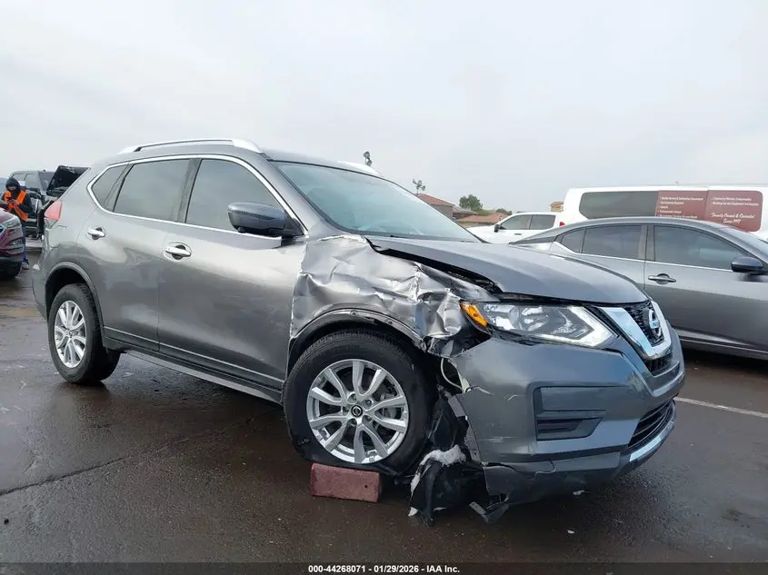 2017 NISSAN ROGUE SV