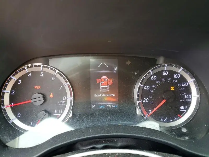 2021 TOYOTA HIGHLANDER L  