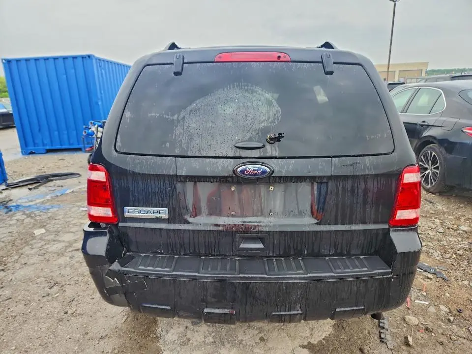 2011 FORD ESCAPE XLT  