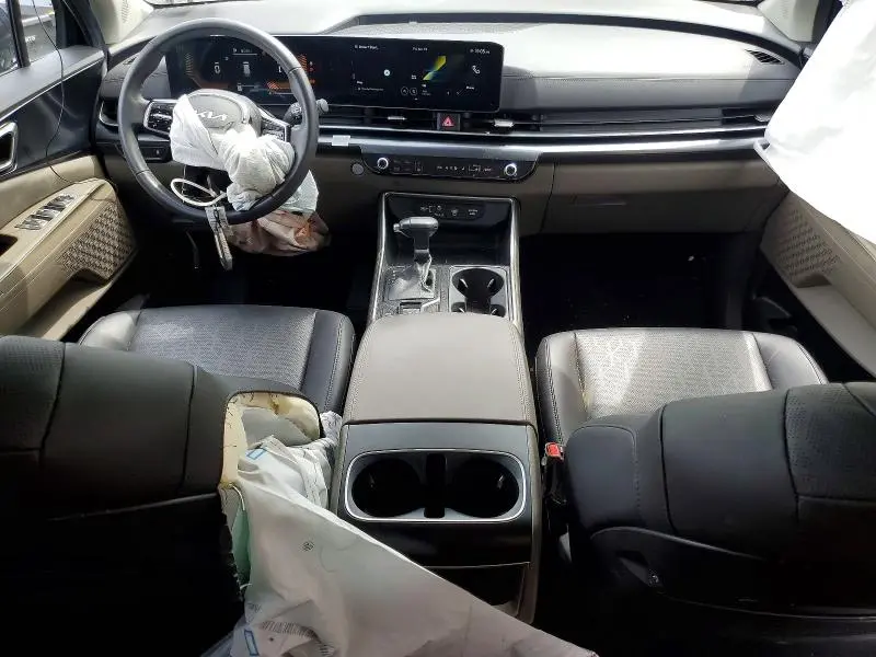 2025 KIA CARNIVAL LXS  