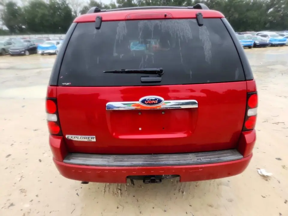 2010 FORD EXPLORER XLT  