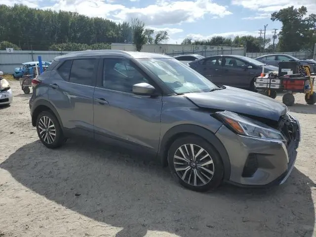 2021 NISSAN KICKS SV  