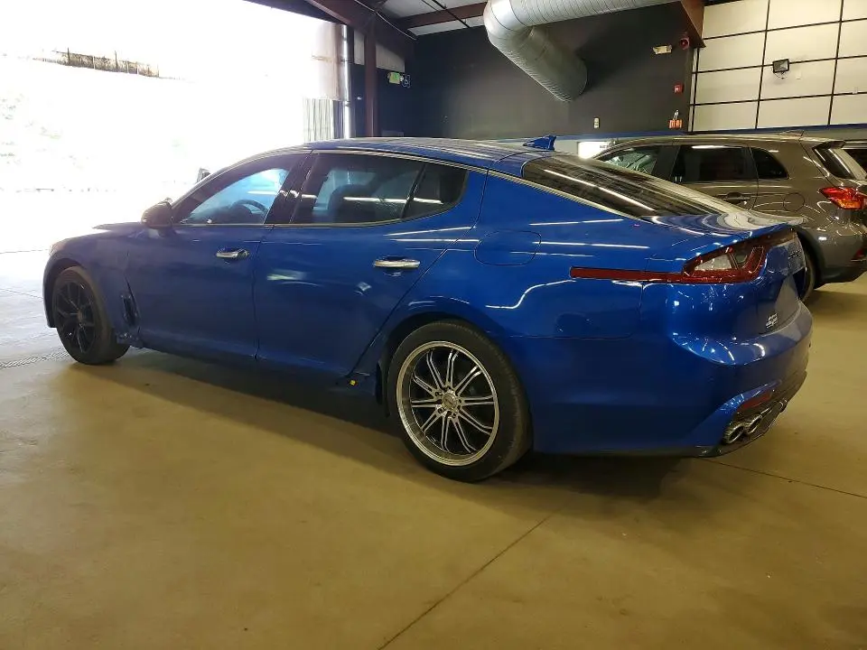 2018 KIA STINGER PREMIUM  