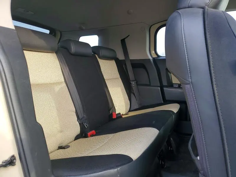 2010 TOYOTA FJ CRUISER   