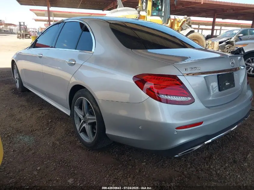 2019 MERCEDES-BENZ E 300  