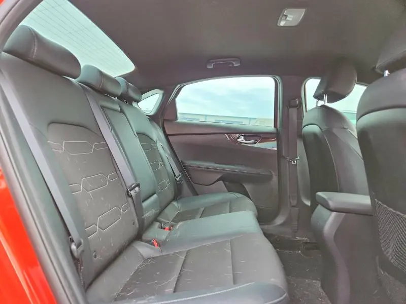 2022 KIA FORTE GT LINE  