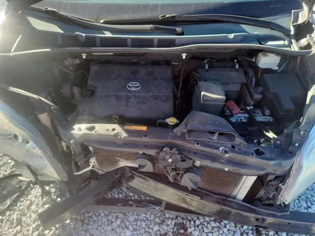 2011 TOYOTA SIENNA XLE  