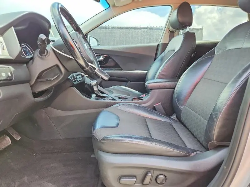 2019 KIA NIRO S TOURING  