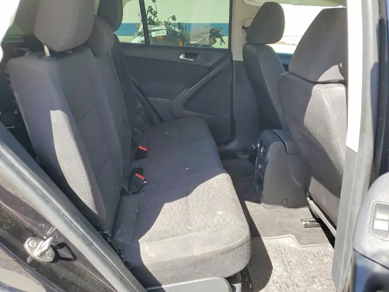 2017 VOLKSWAGEN TIGUAN S  