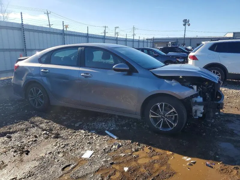 2024 KIA FORTE LX  
