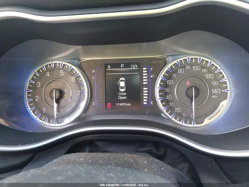 2015 CHRYSLER 200 LIMITED