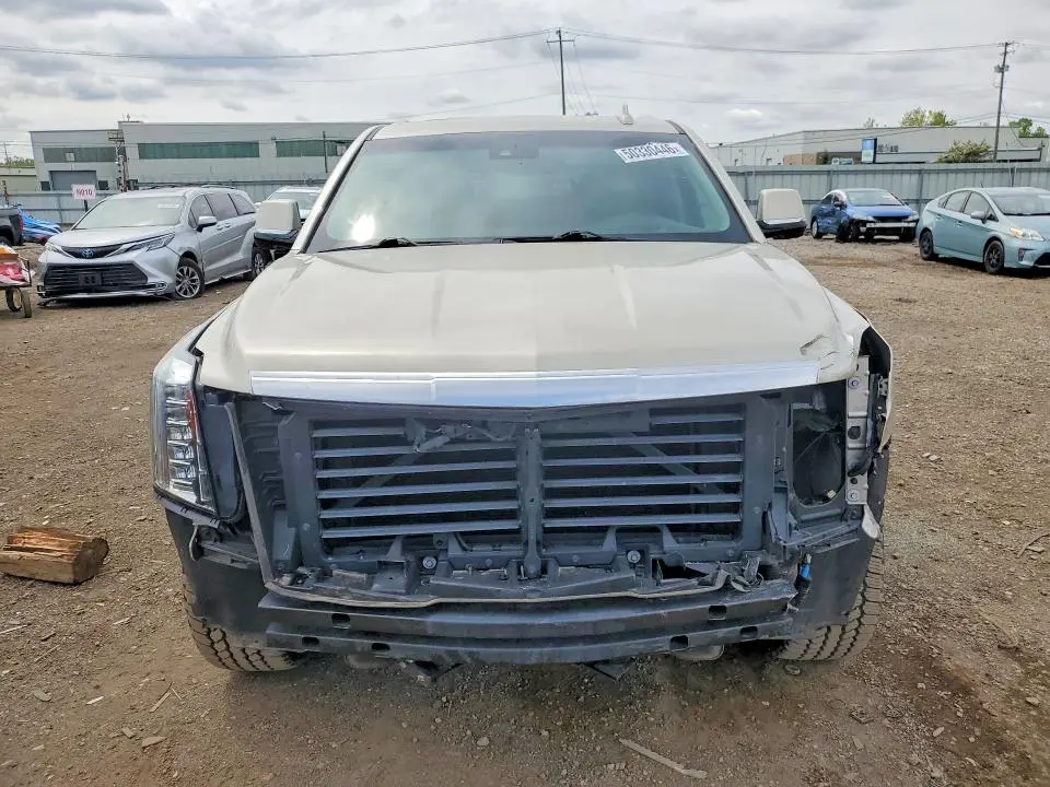 2017 CADILLAC ESCALADE LUXURY  