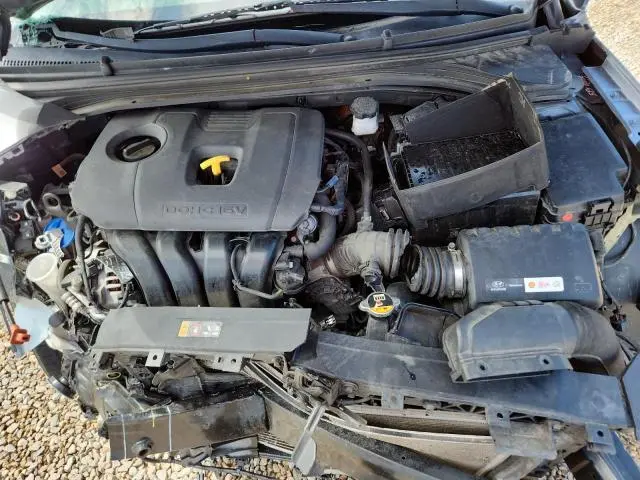 2019 HYUNDAI ELANTRA SE  