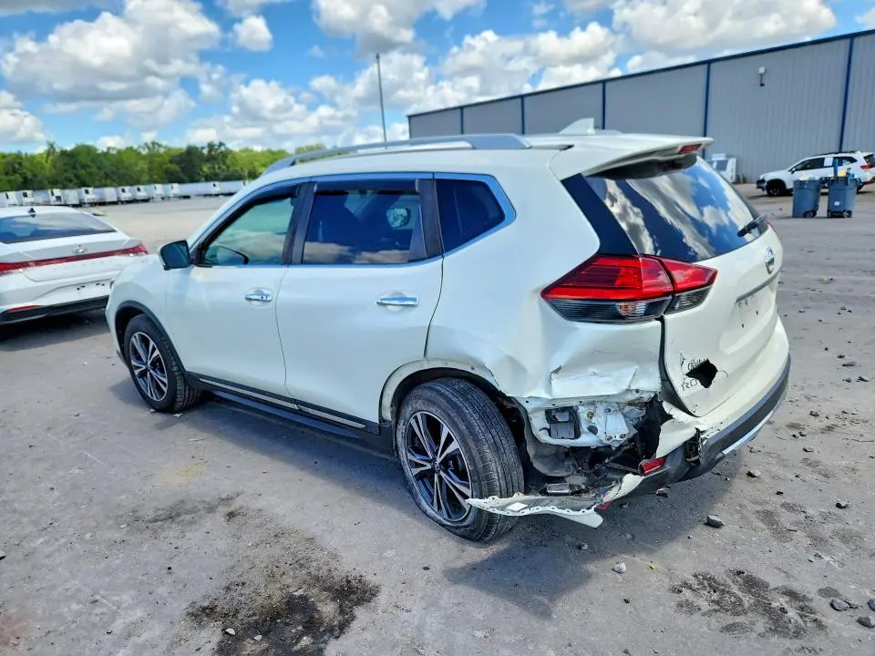 2017 NISSAN ROGUE SL  