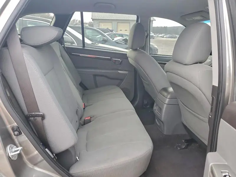 2012 HYUNDAI SANTA FE GLS  