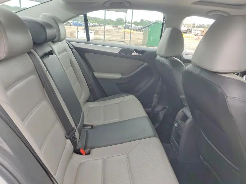 2013 VOLKSWAGEN JETTA HYBRID  