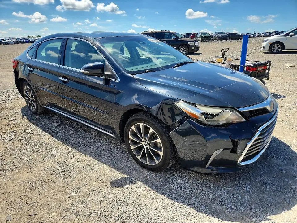 2017 TOYOTA AVALON XLE PLUS  
