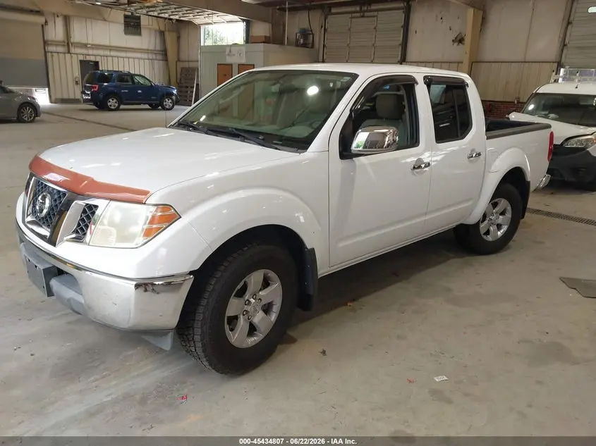 2010 NISSAN FRONTIER SE