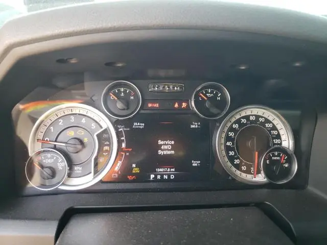 2016 RAM 1500 SLT  