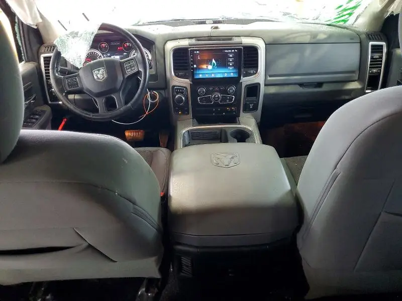 2015 RAM 1500 SLT  